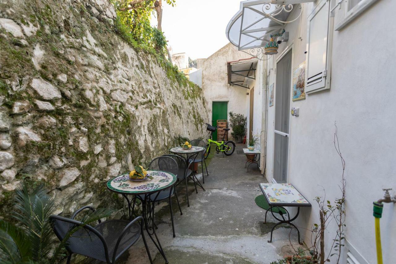 Casa Vacanze Freeholiday House Минори Экстерьер фото