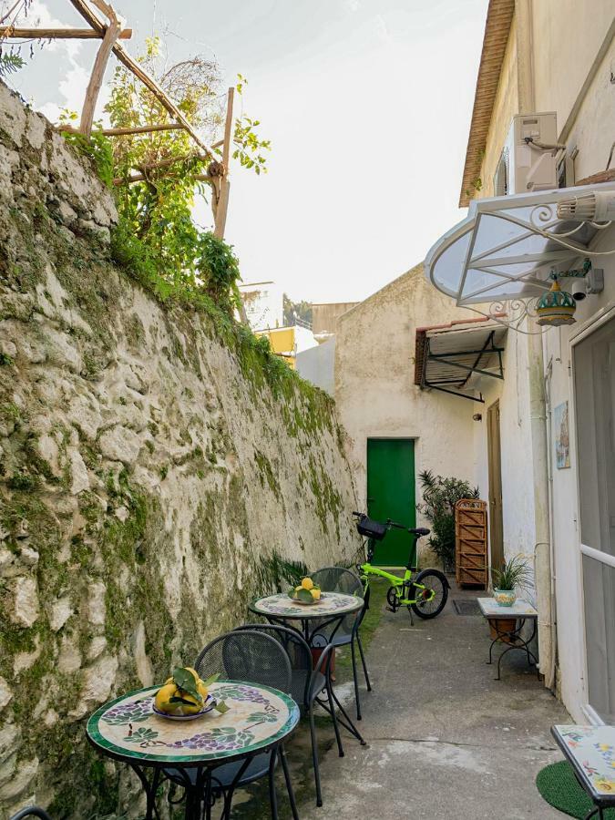 Casa Vacanze Freeholiday House Минори Экстерьер фото